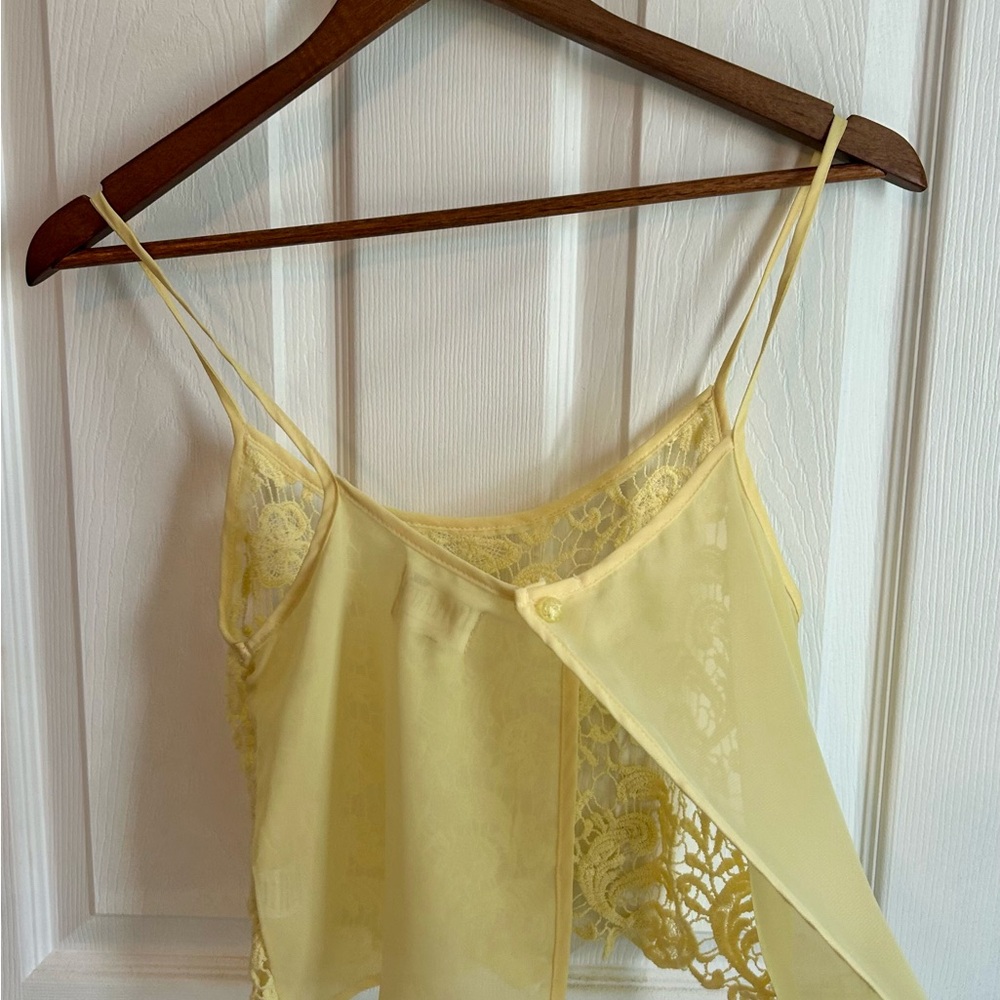 Yellow Lace Women’s Top - Picture 4 of 4